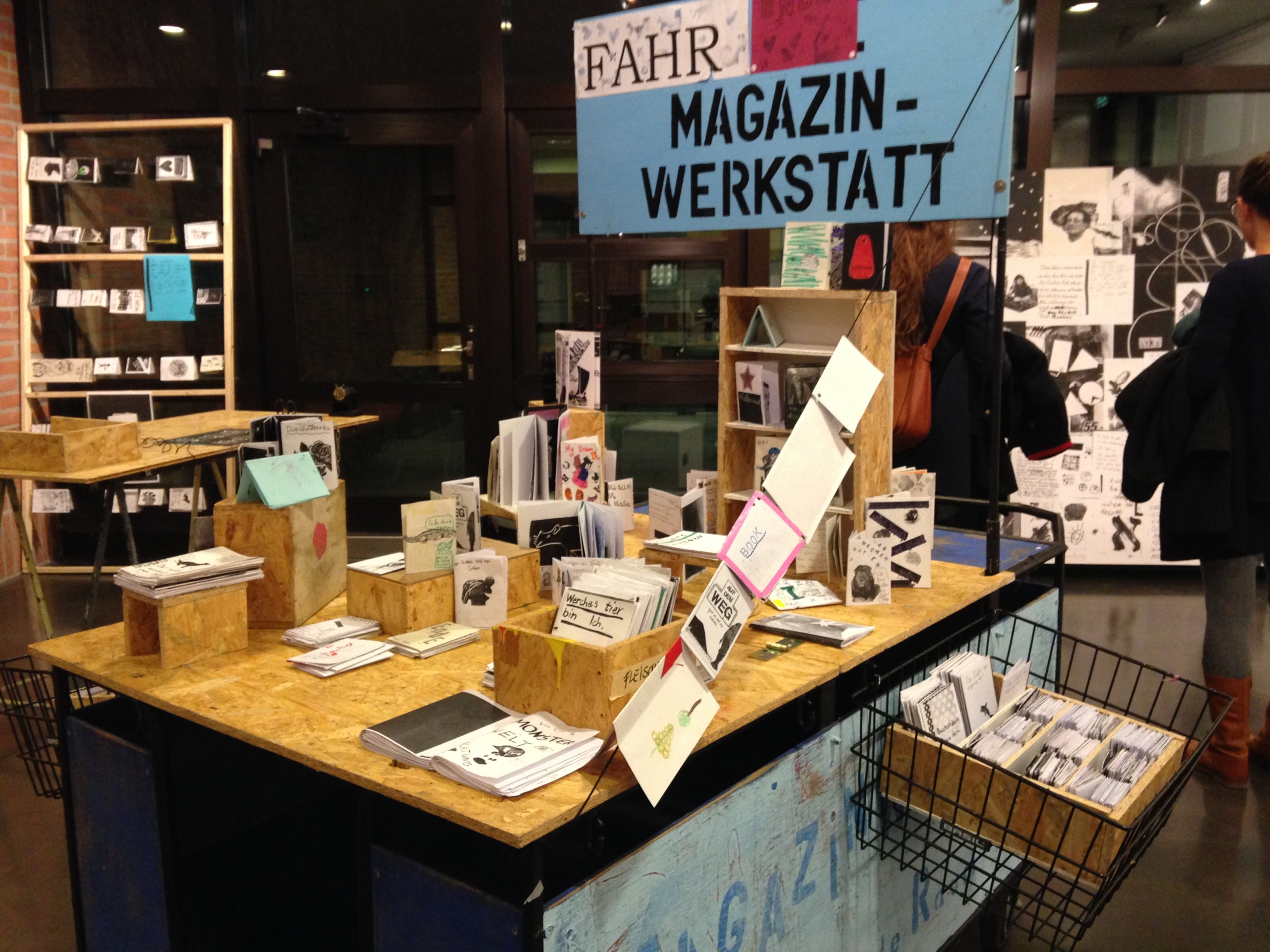SuperBooks_Magazinwagen_c_TWReger Magazin-Werkstatt des Fahrenden Raums